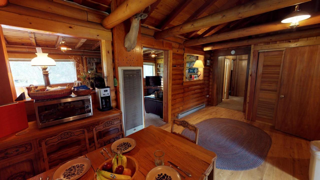 Bear Bait Cabin In Upper Valley With High Speed Wifi Red River Eksteriør bilde