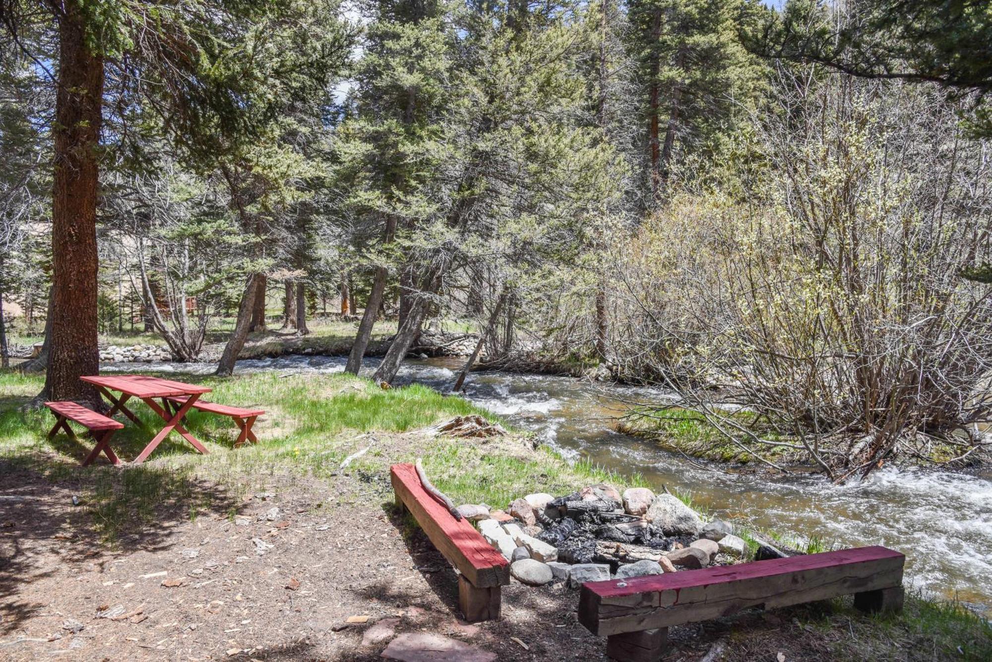 Bear Bait Cabin In Upper Valley With High Speed Wifi Red River Eksteriør bilde