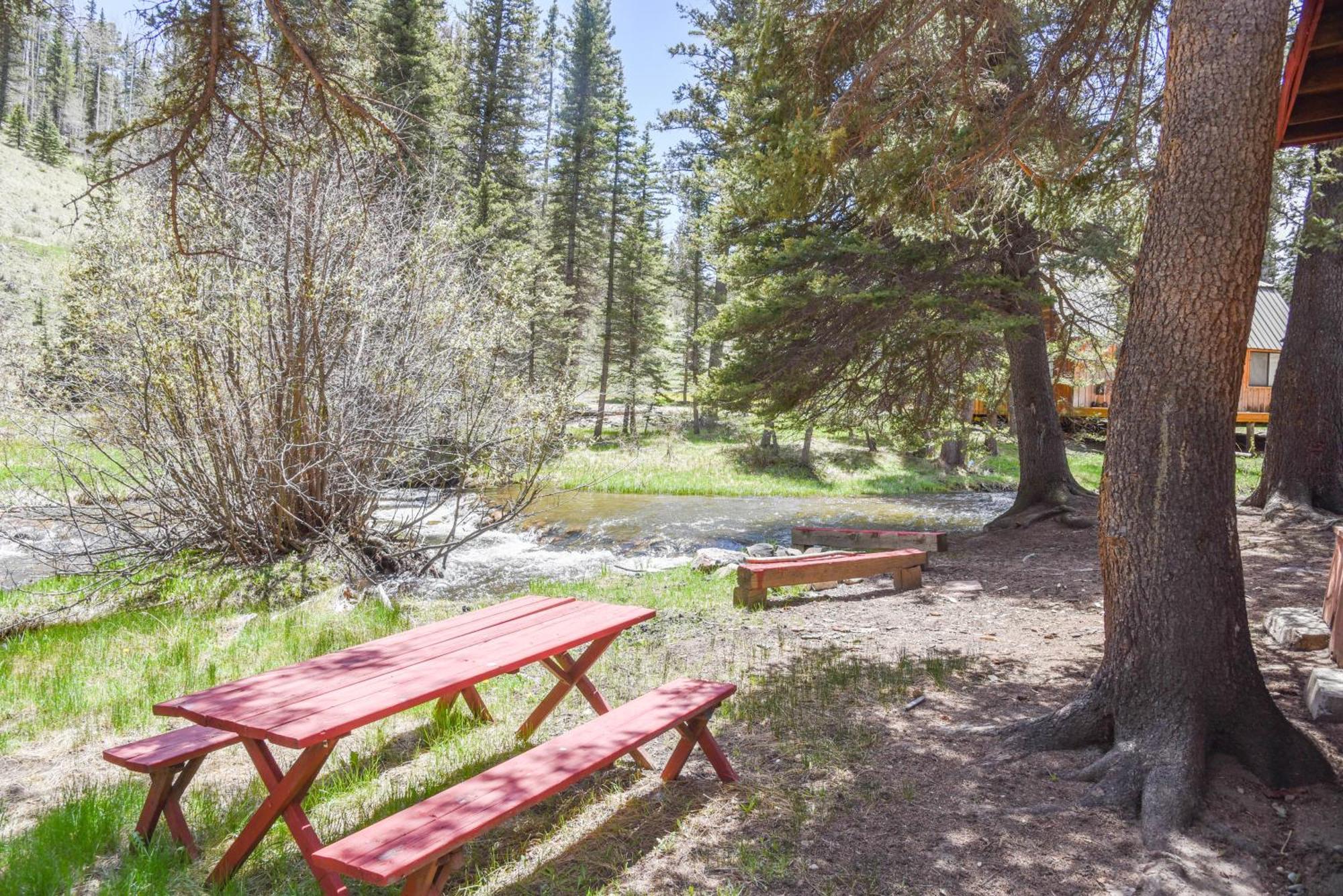 Bear Bait Cabin In Upper Valley With High Speed Wifi Red River Eksteriør bilde
